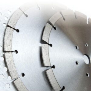 DISCOS DE ALTO RENDIMIENTO PARA CORTE DE GRANITO Y COMPACTOS DE CUARZO